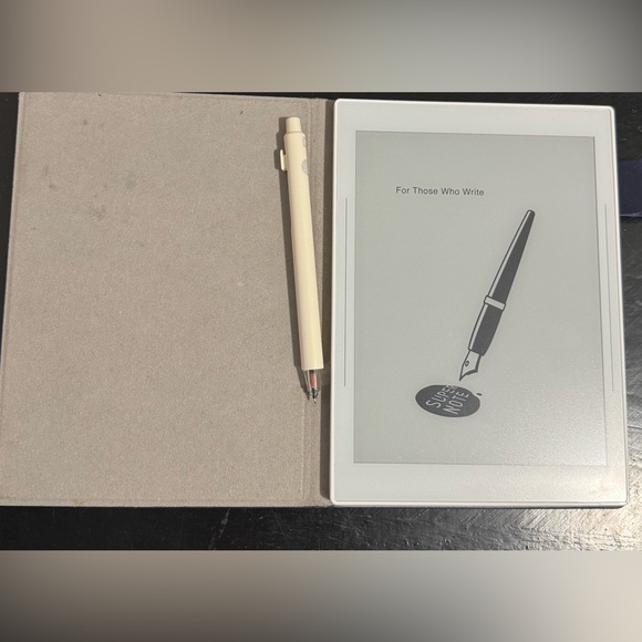 Nomad eBook Notepad Reader - White - Picture 2 of 5